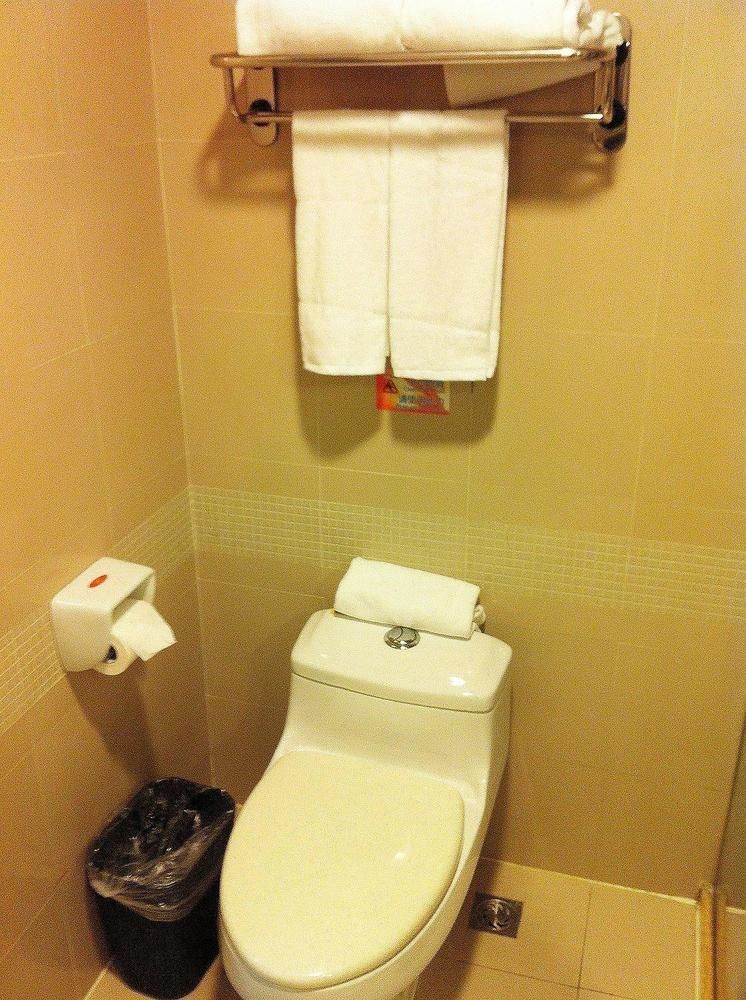Home Inn Hotel Guiyang Fushui Middle Road Eksteriør billede