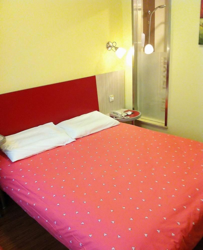 Home Inn Hotel Guiyang Fushui Middle Road Eksteriør billede