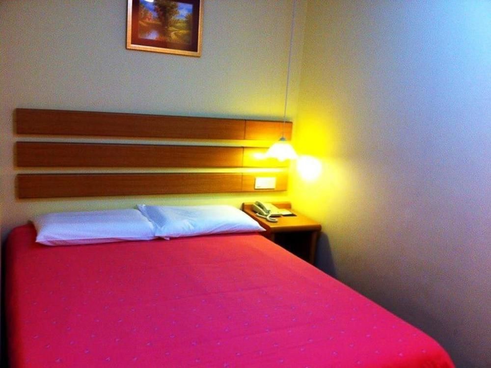 Home Inn Hotel Guiyang Fushui Middle Road Eksteriør billede