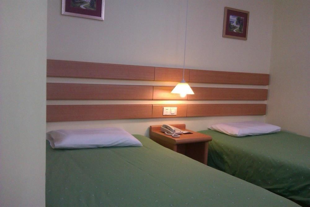 Home Inn Hotel Guiyang Fushui Middle Road Eksteriør billede
